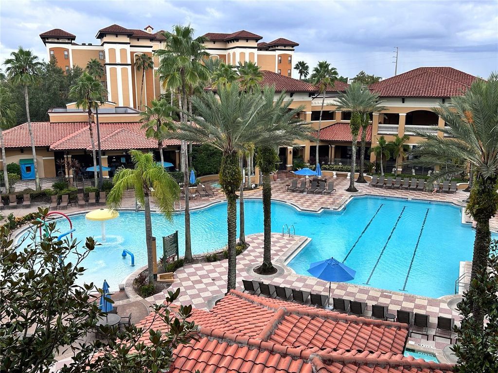 12544 FLORIDAYS RESORT DRIVE 402, Orlando, FL 32821