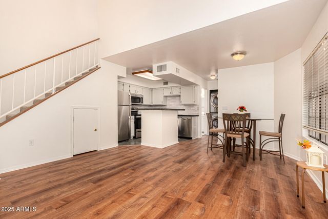 602 N MAY Street 49, Mesa, AZ 85201