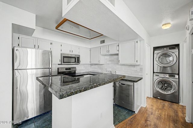 602 N MAY Street 49, Mesa, AZ 85201