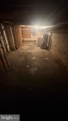 1109 SARGEANT ST, Baltimore, MD 21223