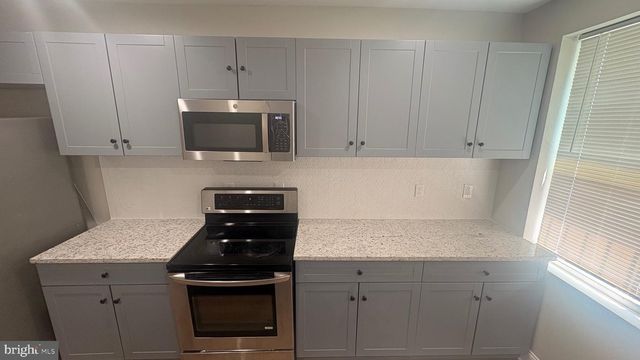 1109 SARGEANT ST, Baltimore, MD 21223