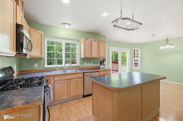 6371 W Locksley Loop, Wasilla, AK 99623