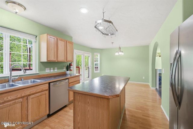 6371 W Locksley Loop, Wasilla, AK 99623