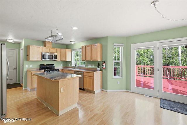6371 W Locksley Loop, Wasilla, AK 99623