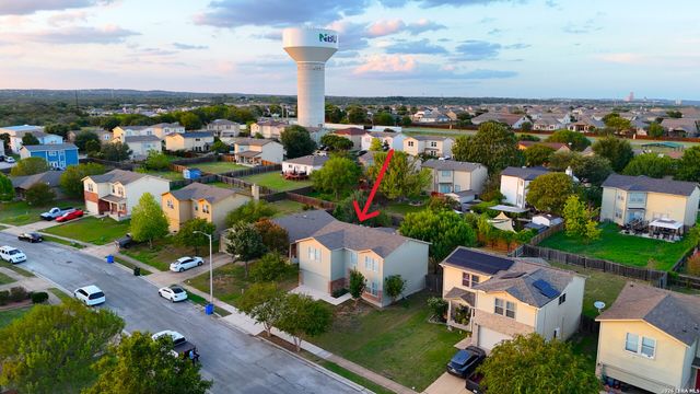 722 CROSSPOINT DR, New Braunfels, TX 78130