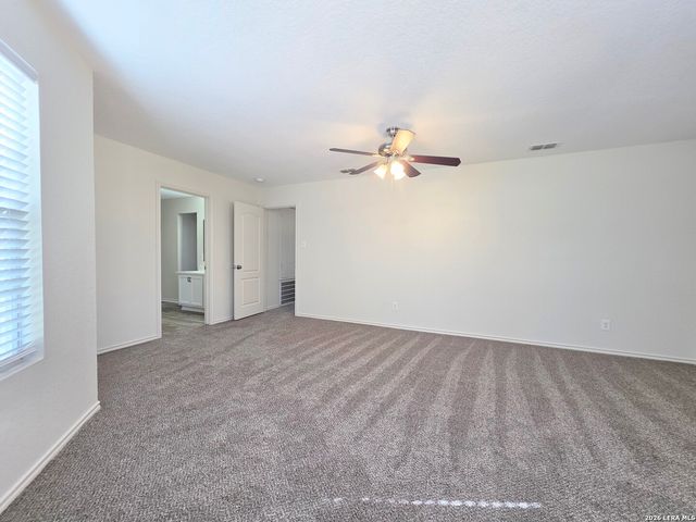 722 CROSSPOINT DR, New Braunfels, TX 78130