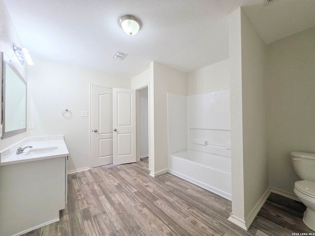 722 CROSSPOINT DR, New Braunfels, TX 78130