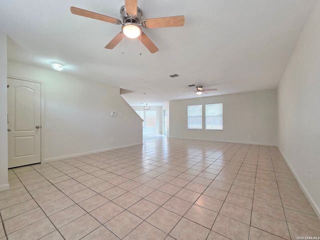 722 CROSSPOINT DR, New Braunfels, TX 78130