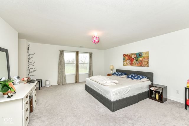 4376 Risen Star Way, Bargersville, IN 46106