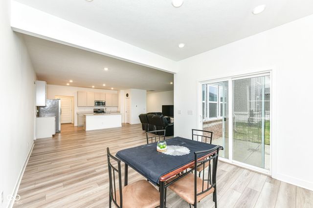 4376 Risen Star Way, Bargersville, IN 46106