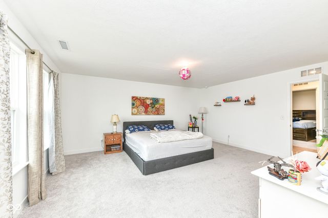 4376 Risen Star Way, Bargersville, IN 46106