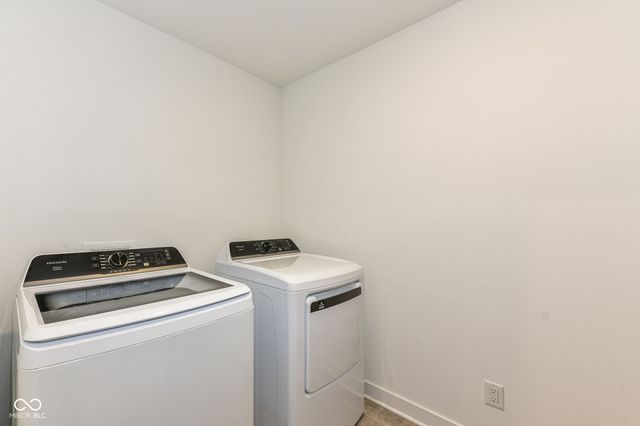 4376 Risen Star Way, Bargersville, IN 46106