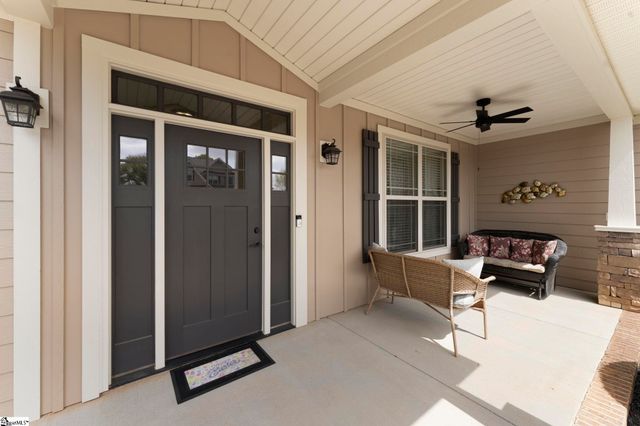 112 Providence Point Lane, Wellford, SC 29385