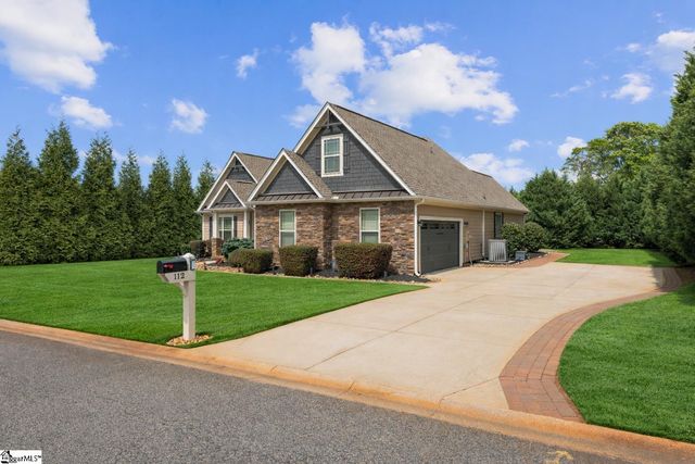 112 Providence Point Lane, Wellford, SC 29385