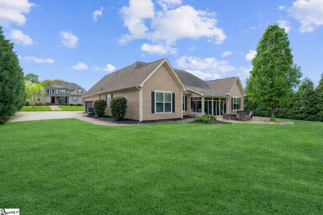 112 Providence Point Lane, Wellford, SC 29385