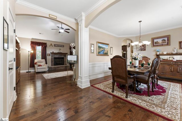 112 Providence Point Lane, Wellford, SC 29385