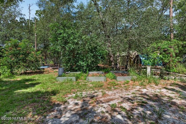 101 POND Circle, Interlachen, FL 32148