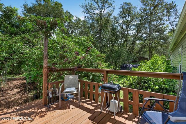 101 POND Circle, Interlachen, FL 32148