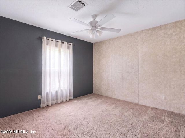 101 POND Circle, Interlachen, FL 32148