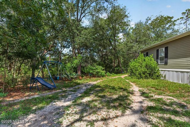 101 POND Circle, Interlachen, FL 32148