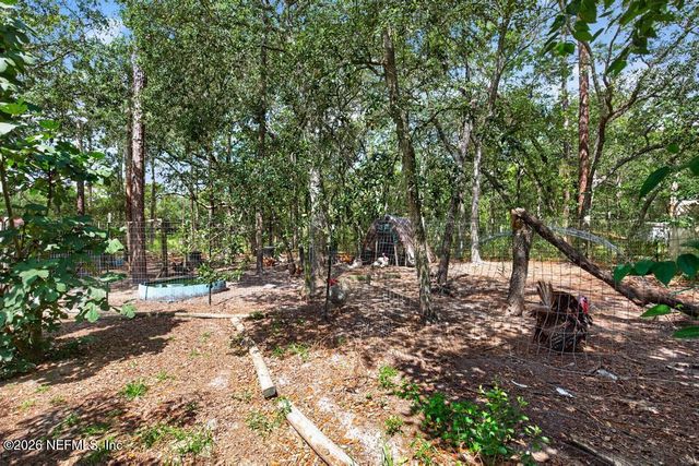 101 POND Circle, Interlachen, FL 32148