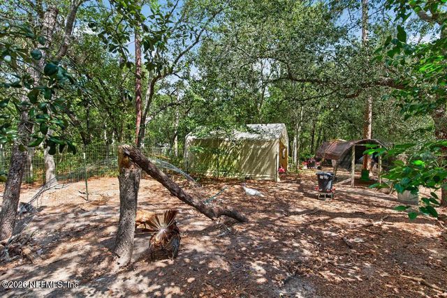 101 POND Circle, Interlachen, FL 32148