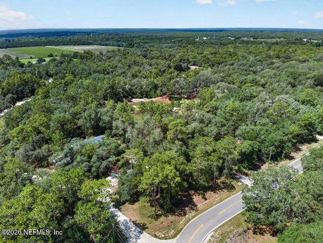101 POND Circle, Interlachen, FL 32148