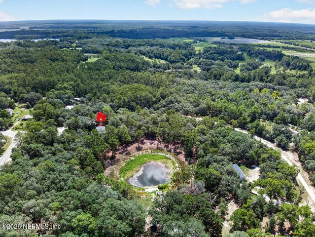 101 POND Circle, Interlachen, FL 32148