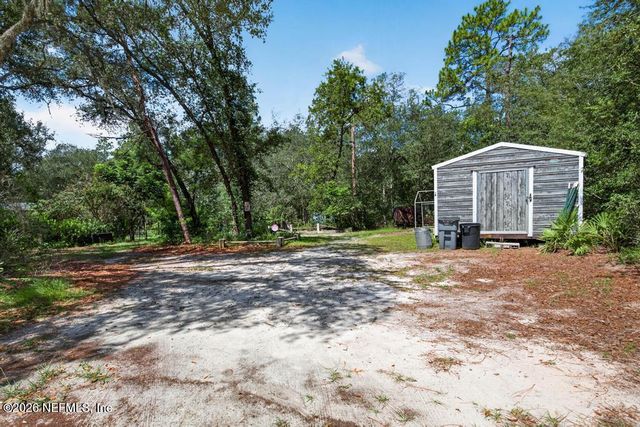 101 POND Circle, Interlachen, FL 32148