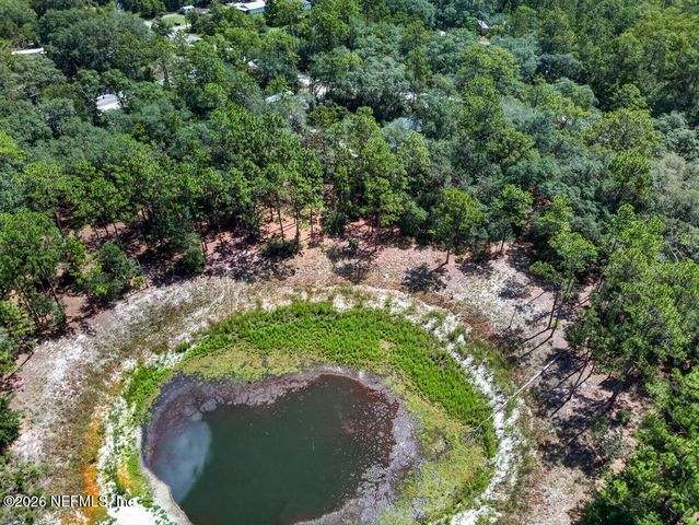 101 POND Circle, Interlachen, FL 32148