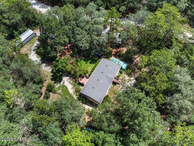 101 POND Circle, Interlachen, FL 32148