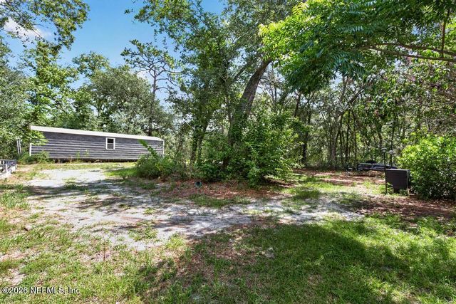 101 POND Circle, Interlachen, FL 32148