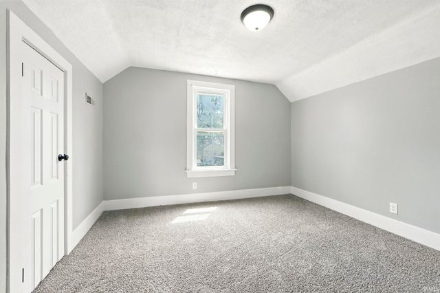 1653 Rosemont Drive, Fort Wayne, IN 46808