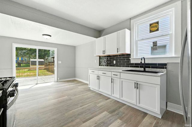 1653 Rosemont Drive, Fort Wayne, IN 46808