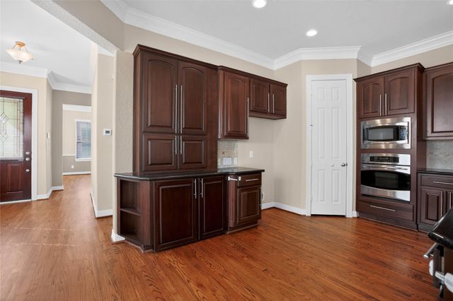 11638 Royal Oaks View, Houston, TX 77082