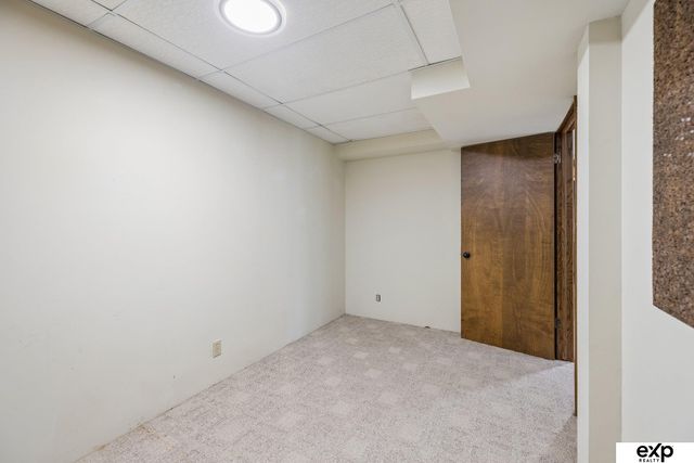 4840 S 65th Street, Lincoln, NE 68516