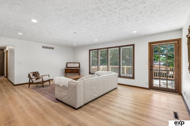 4840 S 65th Street, Lincoln, NE 68516