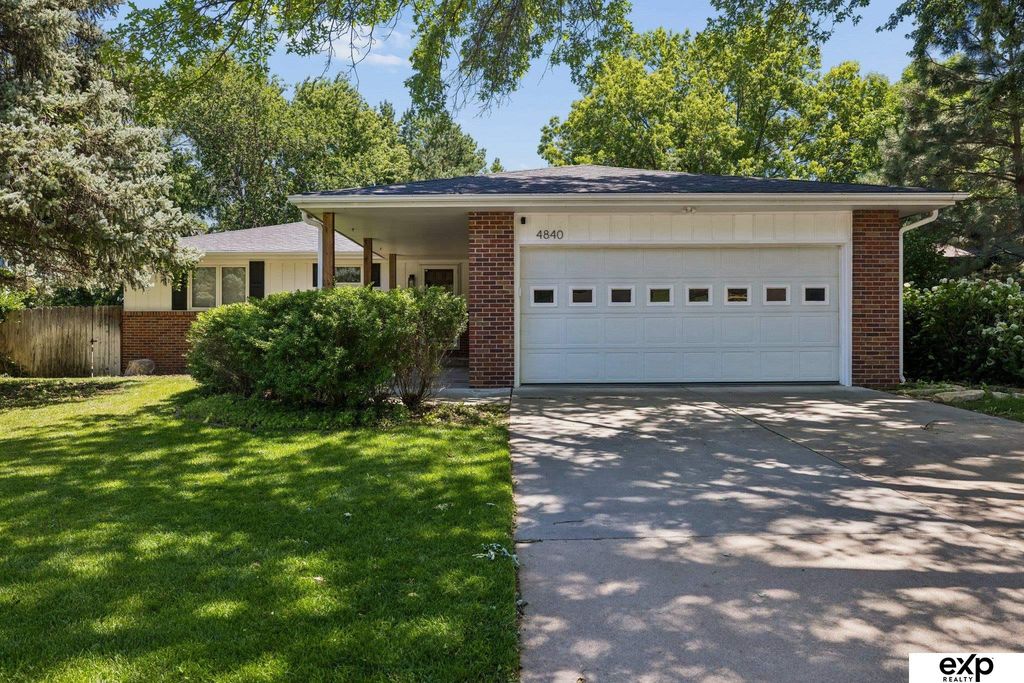 4840 S 65th Street, Lincoln, NE 68516