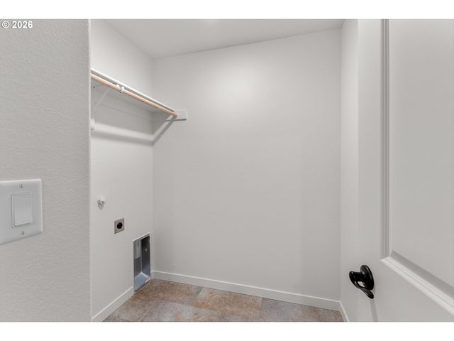 14142 Holcomb Blvd, Oregon City, OR 97045