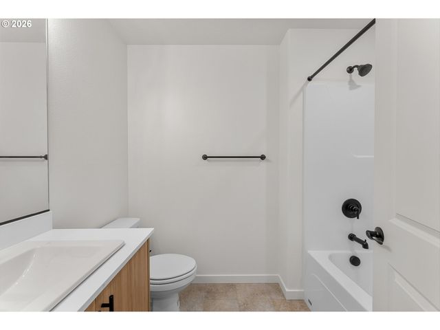 14142 Holcomb Blvd, Oregon City, OR 97045
