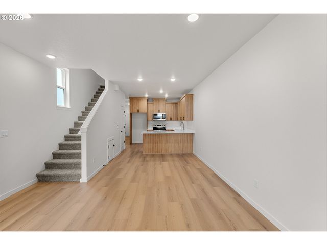 14142 Holcomb Blvd, Oregon City, OR 97045