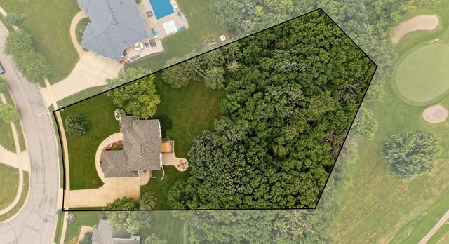 5015 Regal Oak Lane SW, Rochester, MN 55902