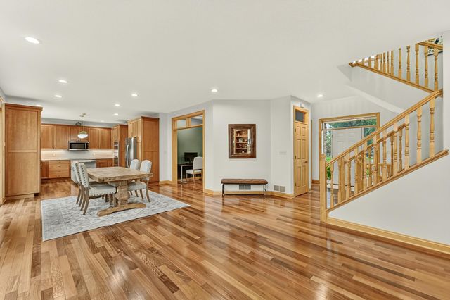 5015 Regal Oak Lane SW, Rochester, MN 55902