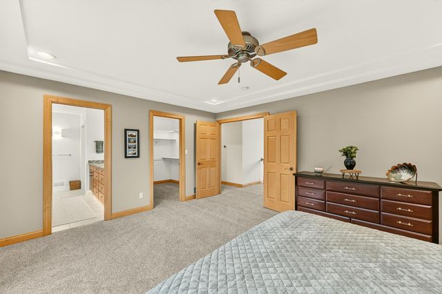 5015 Regal Oak Lane SW, Rochester, MN 55902