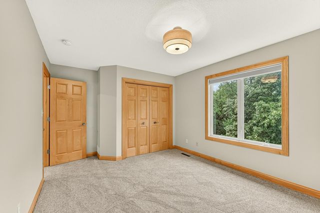 5015 Regal Oak Lane SW, Rochester, MN 55902
