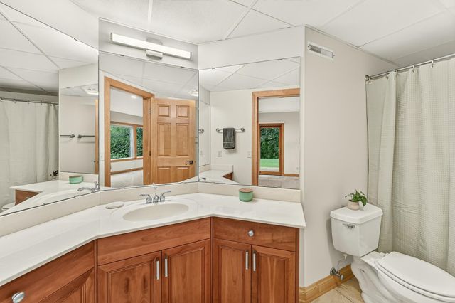 5015 Regal Oak Lane SW, Rochester, MN 55902
