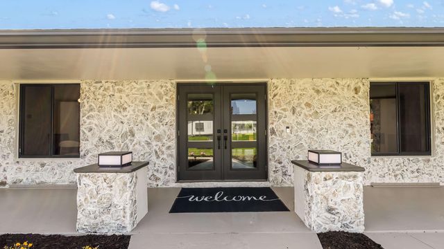 4761 SW 72nd Avenue, Davie, FL 33314