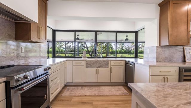 4761 SW 72nd Avenue, Davie, FL 33314