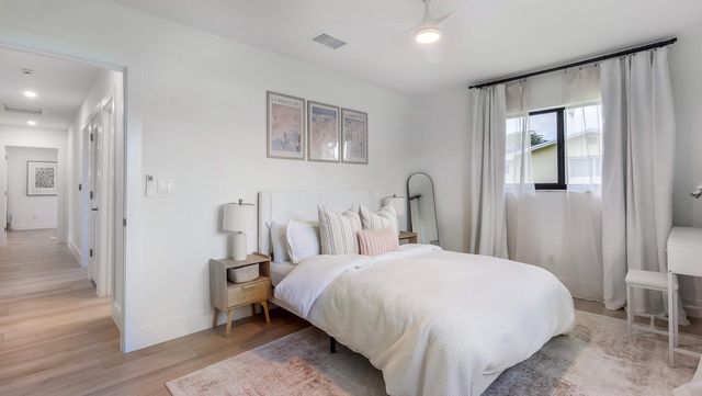 4761 SW 72nd Avenue, Davie, FL 33314