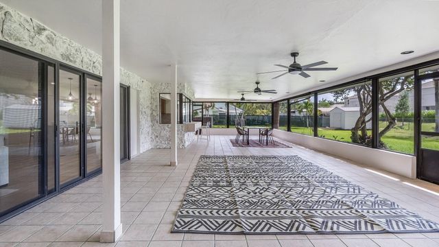 4761 SW 72nd Avenue, Davie, FL 33314